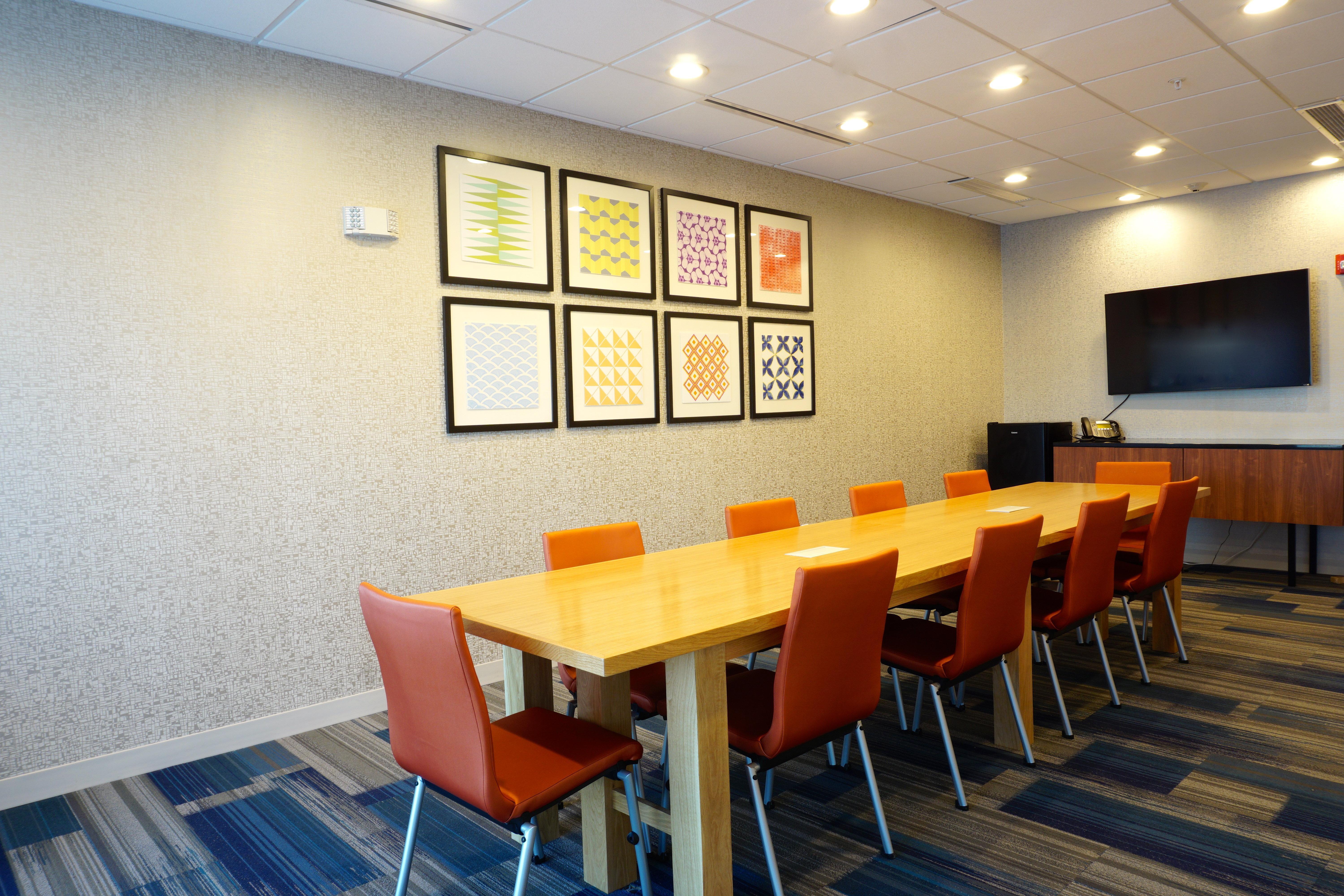 Holiday Inn Express & Suites Omaha - Millard Area By Ihg Exterior foto