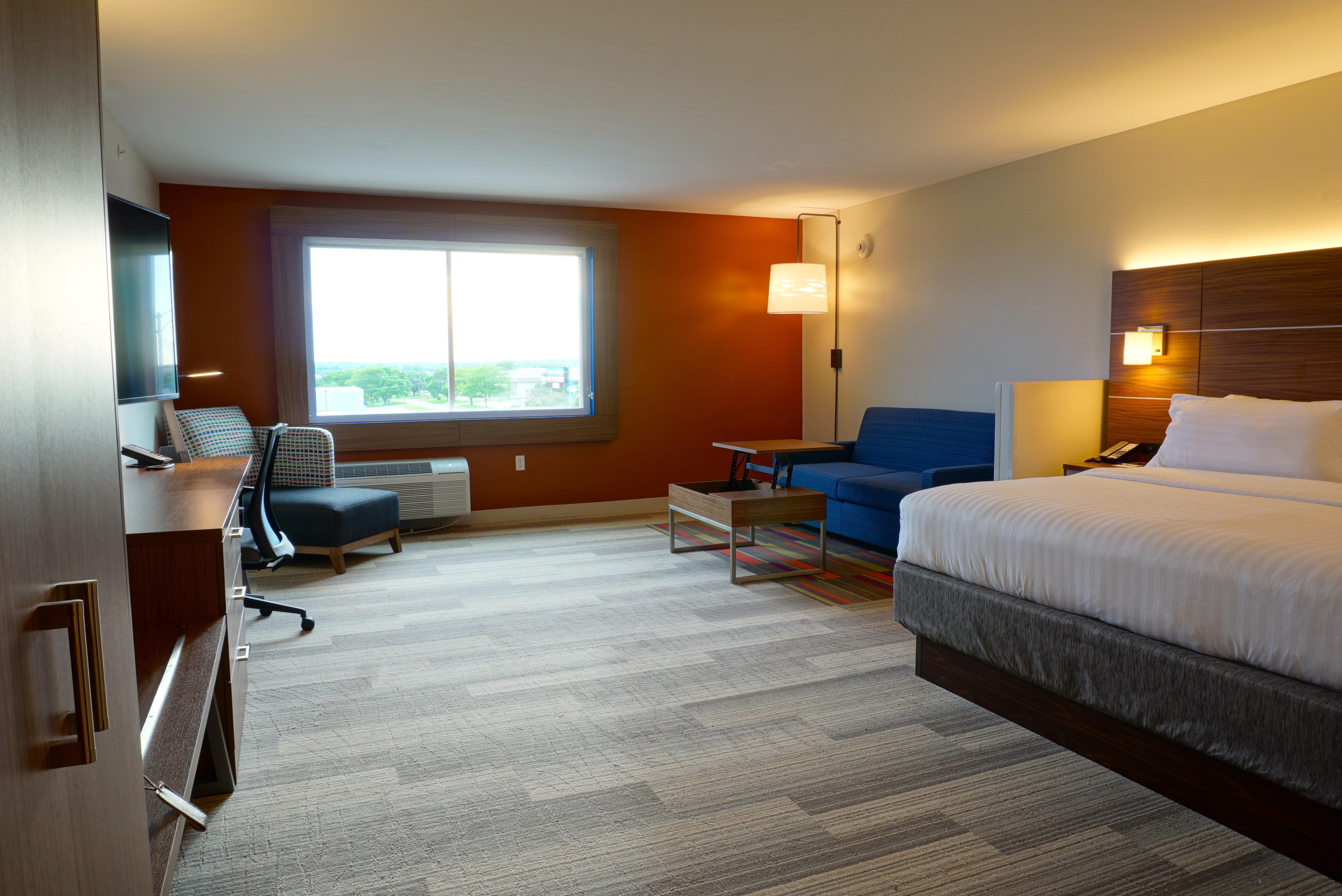 Holiday Inn Express & Suites Omaha - Millard Area By Ihg Exterior foto